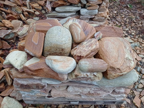 Златолит жёлтый, жёлто-зелёный глыбки и валуны для ланшафтного дизайна купить в Приморском крае