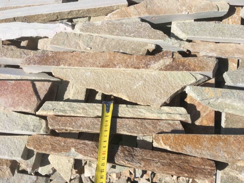 Горбушка златолит золотистый для облицовки купить в Приморском крае