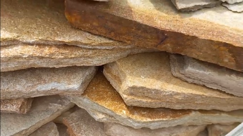 Плитняк златолит жёлтый золотистый для отмостки купить в Приморском крае