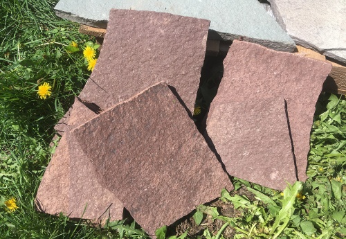 Плитняк лемезит бордовый для цоколя 1,5-2 см купить в Приморском крае