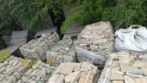 Гранитный плитняк галтованный для парковки купить в Приморском крае