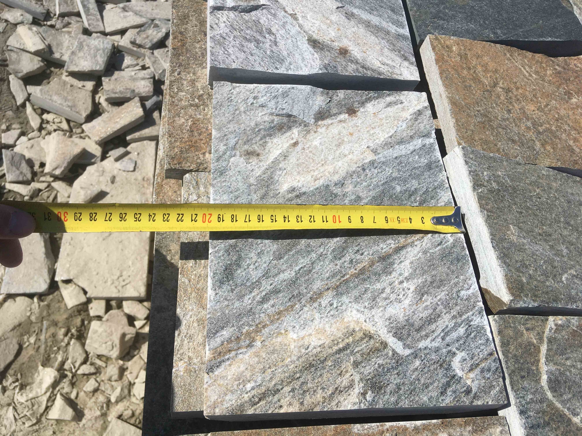 Плитка пилёная златолит Уральский для фасада купить в Приморском крае