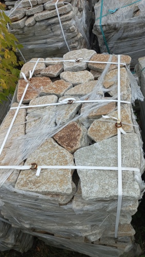 Плитняк галтованный гранитный для ландшафтного дизайна купить в Приморском крае